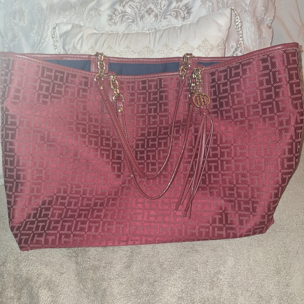 Tommy Hilfiger tote